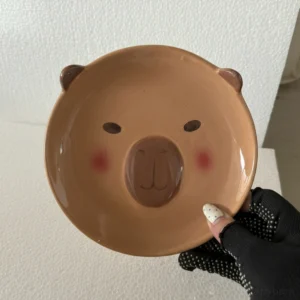 3D Capybara Keramikteller Gesamtansicht - Capybara Geschirr mit 3D Ohren