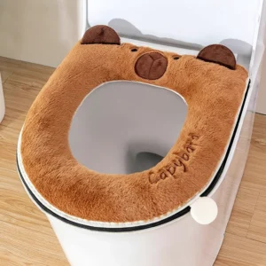 Braune Plüsch WC-Sitzauflage mit Capybara Design und 3D Ohren