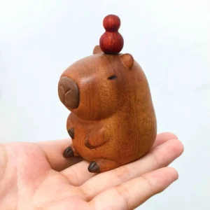 Handgeschnitzte Capybara Figur aus Ebenholz als Deko für deinen Tisch