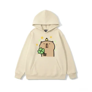 capybara kapuzenpullover mit vierblättrigem kleeblatt motiv vorderansicht