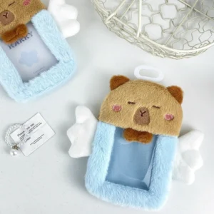 capybara kartenhalter mit kette zum anhaengen an taschen