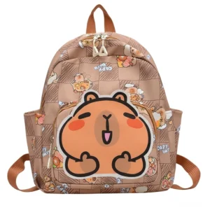 Capybara Kinderrucksack in Erdbeerrosa mit Karomuster und großer Capybara-Applikation