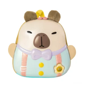 Capybara Kinderrucksack mit Hartschale, Farbvariante 2, mit Fliege und Plüschohren