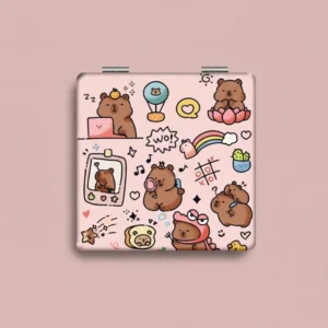 Quadratischer Capybara-Kompaktspiegel im Design Weiß Keep Happy mit fliegender Ente und Pommes