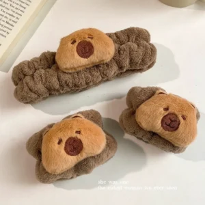 Weiches Capybara Plush Stirnband mit zwei Armbändern 3-teiliges Set zum Gesicht waschen