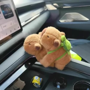 Capybara Schnapparmband mit Schildkrötenrucksack als weiche Plüsch Auto Dekoration
