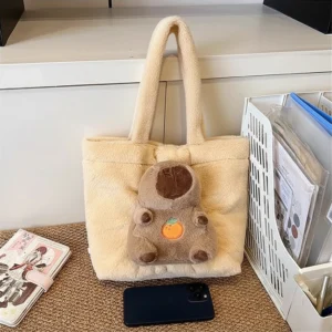 Cremefarbene Capybara Tote Bag mit 3D Plüschtier