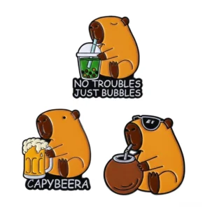 3-teiliges Capybara Anstecknadel Set mit Emaille Pins, Capybaras trinken Boba Tea, Bier und Yerba Mate