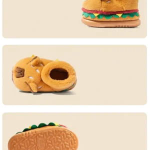 Niedliche 3D Capybara Kopf Detail an flauschigen Hamburger Capybara Schuhen