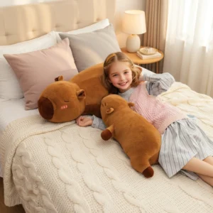 grosses capybara kuschelkissen als ganzkoerperkissen