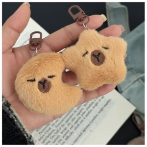 Einzigartiger himmlischer Capybara Plüsch Schlüsselanhänger in Stern und Mond Form