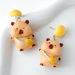 Niedliche 3D Capybara Tropfenohrringe, süße Capybara Ohrringe mit gelben Akzenten, Accessoire für Capybara Fans