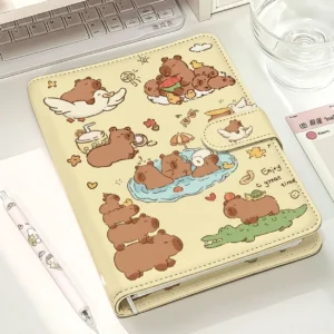Wiederbefüllbares Capybara Notizbuch A5 mit süßen Capybara Motiven auf cremefarbenem Einband
